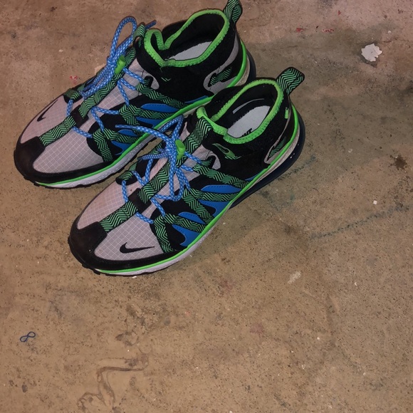 Nike Air Max 270 - Picture 3 of 4